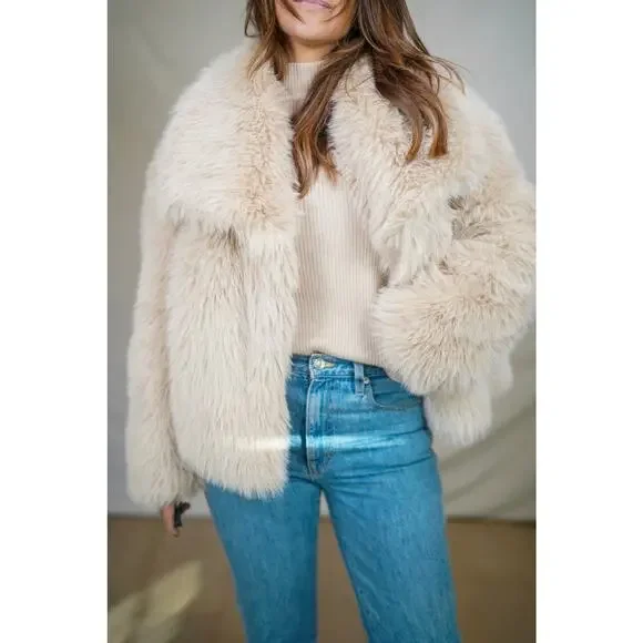 ZARA Faux Fur Cropped Jacket - Picture 6 of 8